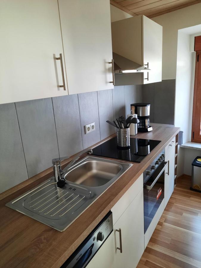 Ferienwohnung Roter Riesling Zell an der Mosel Exterior photo